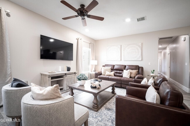 Building Photo - 3428 Gary Brewster Pl