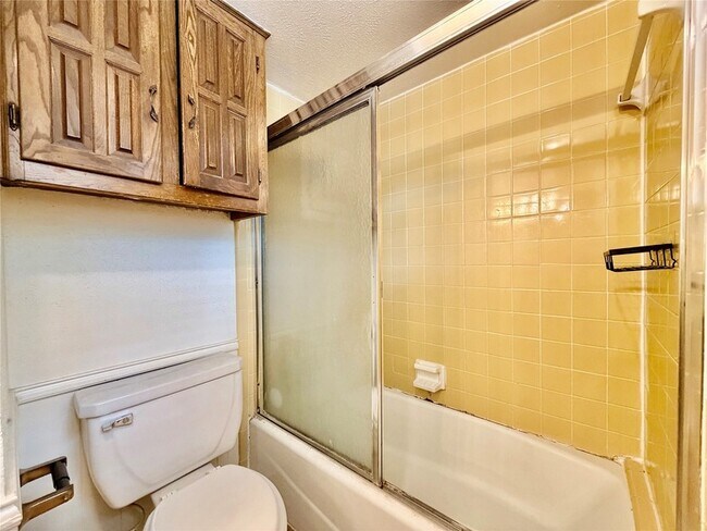 Building Photo - 1416 Sandy Creek Dr
