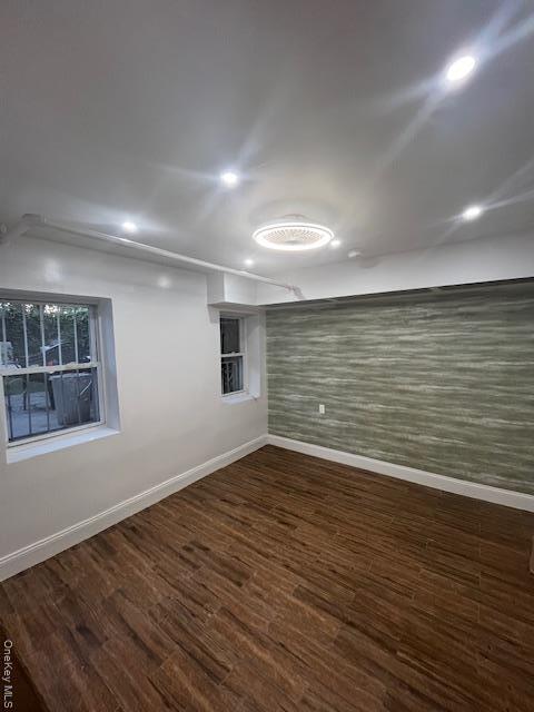 Building Photo - 46 Weirfield St