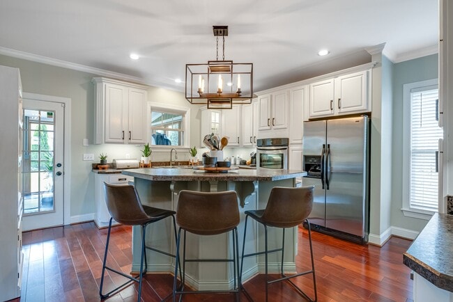 Building Photo - 1403 Arthur Ave