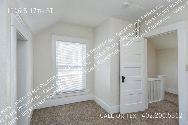 Building Photo - 1116 S 17th St