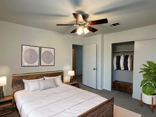 Building Photo - 13718 Merseyside Dr