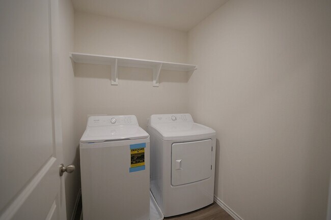 Building Photo - 7005 Cottonseed Dr