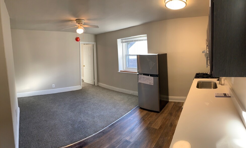 Building Photo - 4412 Osage Ave