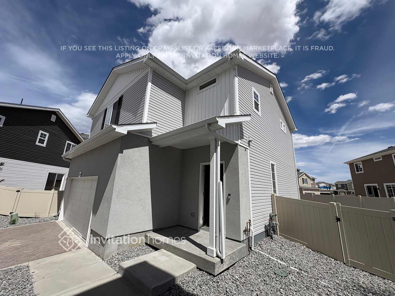 Building Photo - 3349 Streamwood Dr