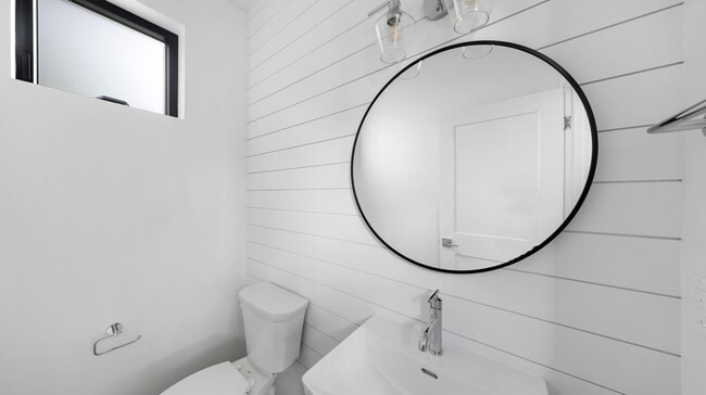 Building Photo - New Construction - 2 Bed 3 Bath - High-Eff...