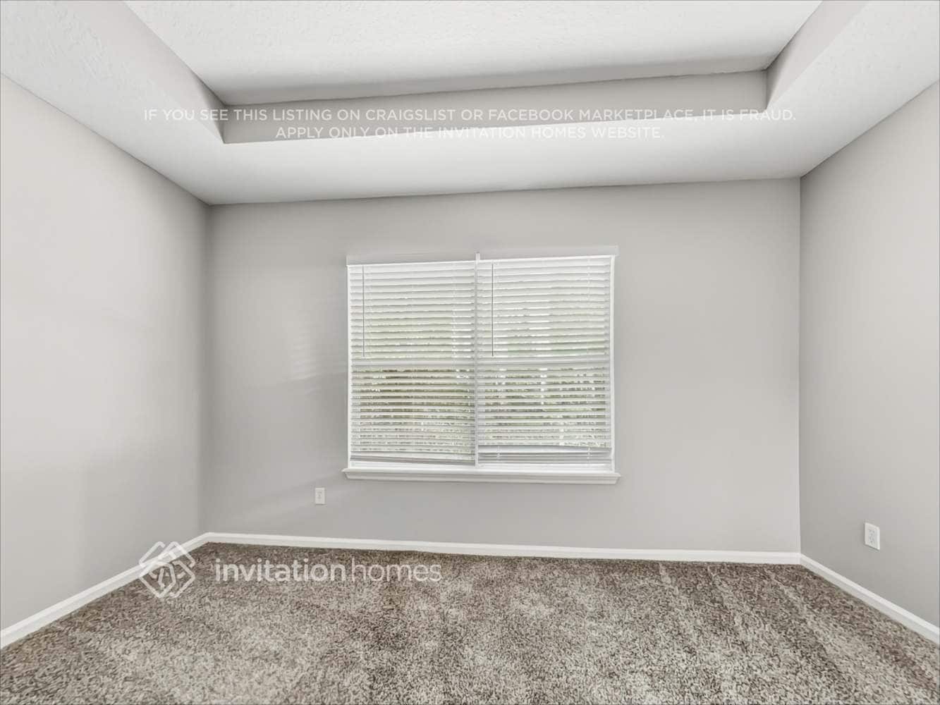 Building Photo - 14091 Summer Breeze Dr E