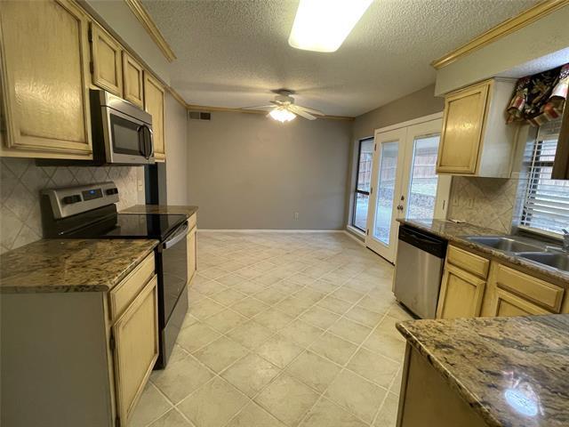 Building Photo - 1807 Chittam Dr