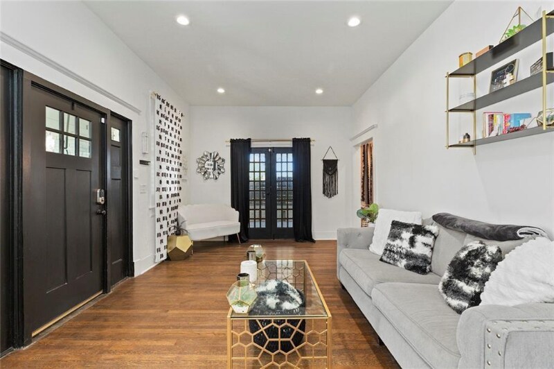 Building Photo - 563 Parkway Dr NE