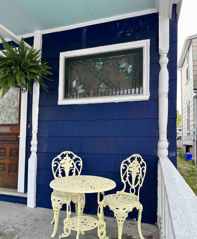 Building Photo - 53 Prescott St