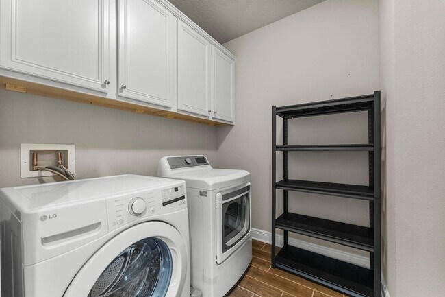 Building Photo - 29 Buddy Ln