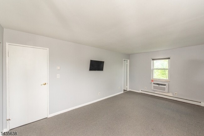 Building Photo - 100 Pierson Miller Dr