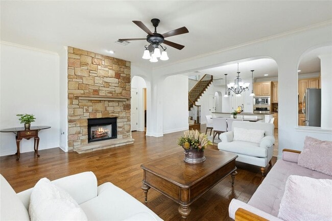 Building Photo - 7429 Bonniebrook Dr