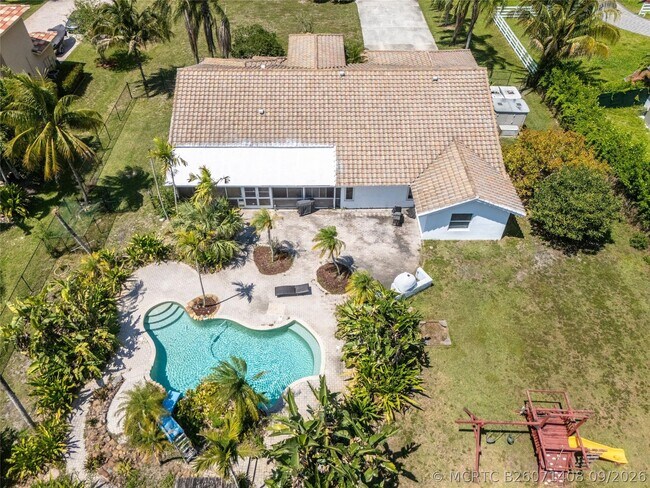 Building Photo - 14463 SW 16th Ct