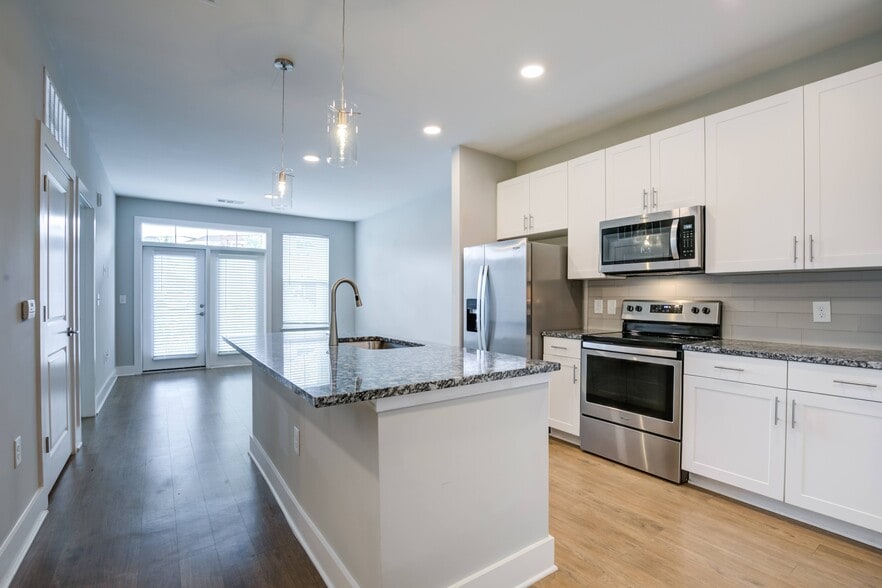 Building Photo - The Flats at Southlawn Apartments