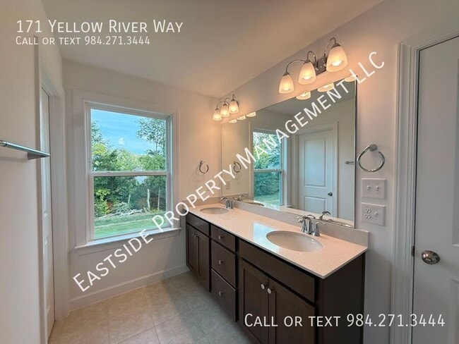 Building Photo - 171 Yellow River Wy