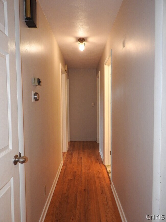 Building Photo - 504 Hillsboro Pkwy