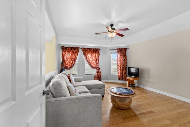 Building Photo - 3214 Brook Arbor Ln