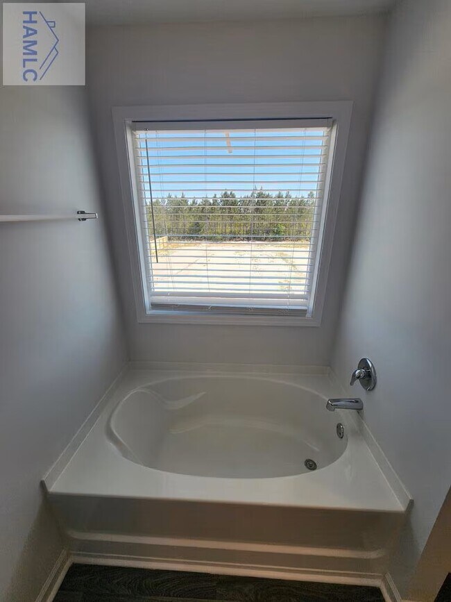 Building Photo - 2722 Arnall Dr