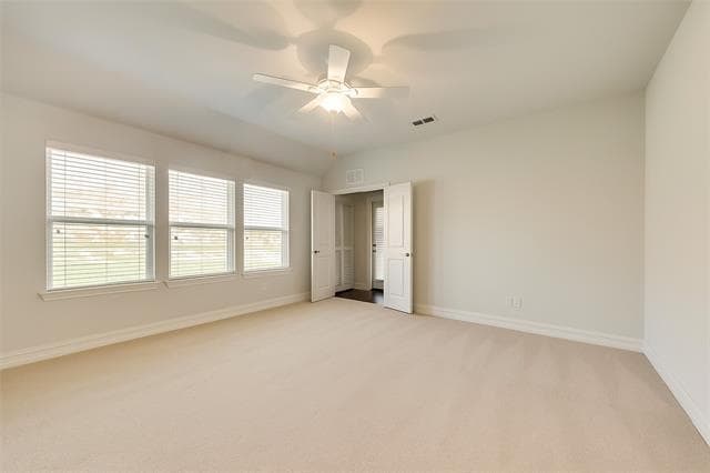 Building Photo - 601 Elm Creek Dr