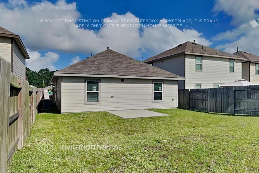 Building Photo - 18755 Faustina Way