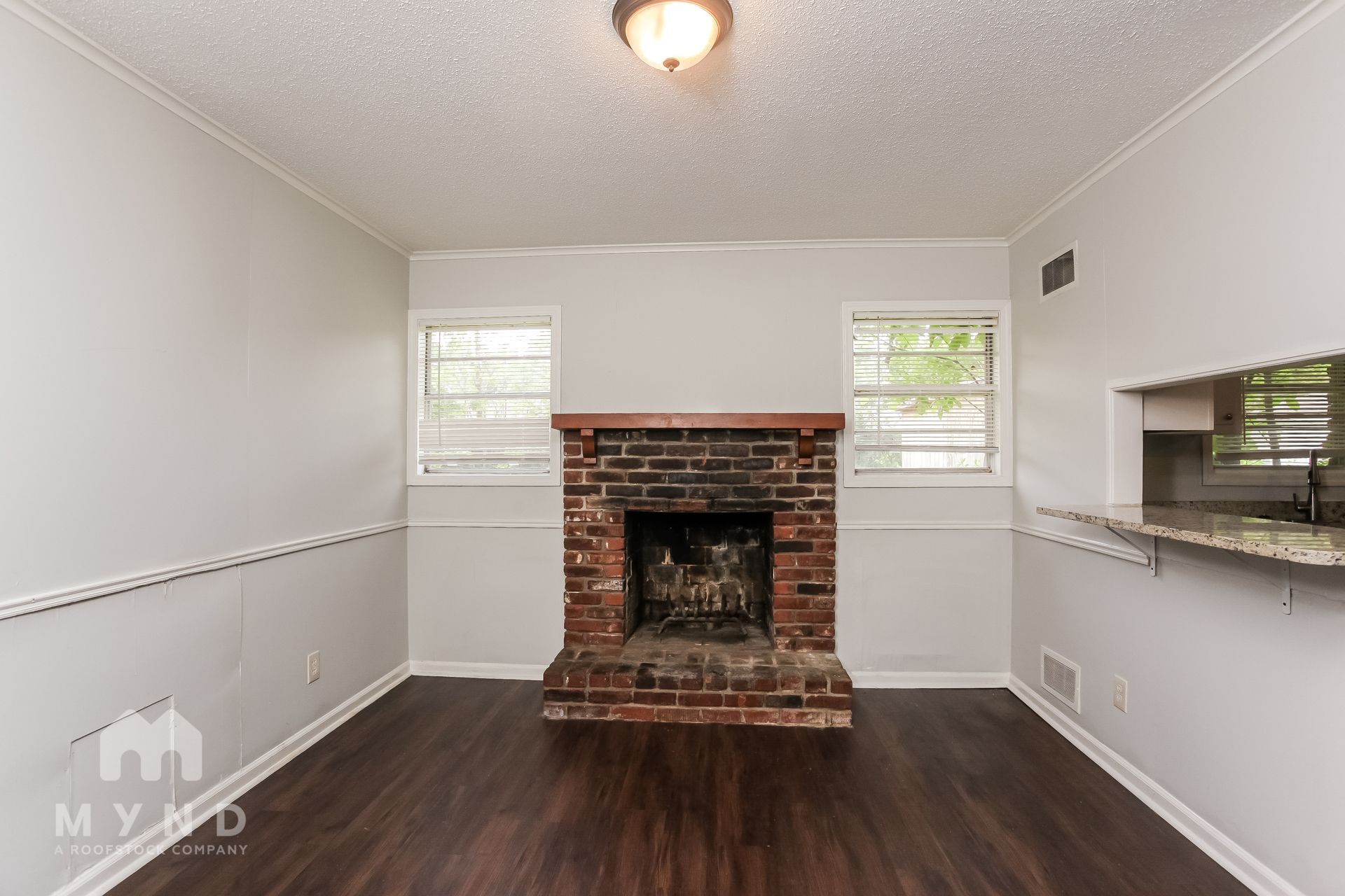 Building Photo - 2274 Ashland Dr