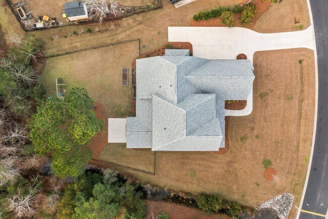 Building Photo - Luxury Home in gated Hampstead Community