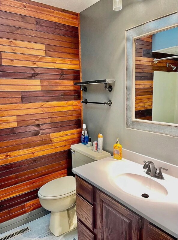 Building Photo - 5910 Thatcher Dr