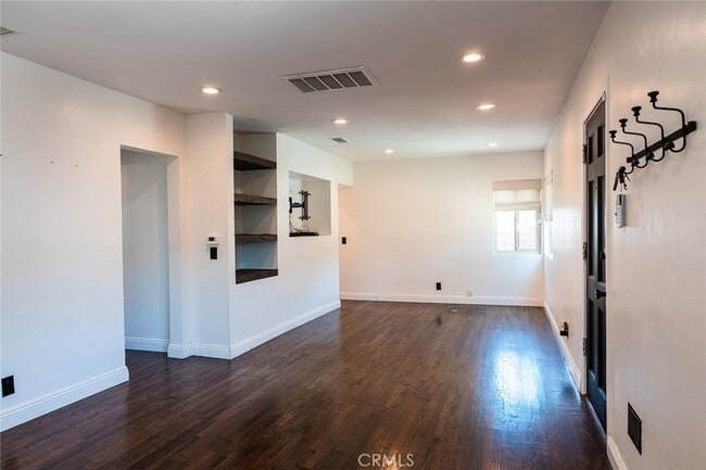 Building Photo - 1428 5th St