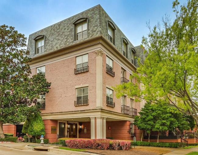 Building Photo - 3311 Blackburn-22121