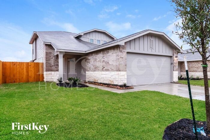 Building Photo - 25602 Roy Rogers Rd
