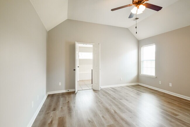 Building Photo - 9069 Gavin Dr