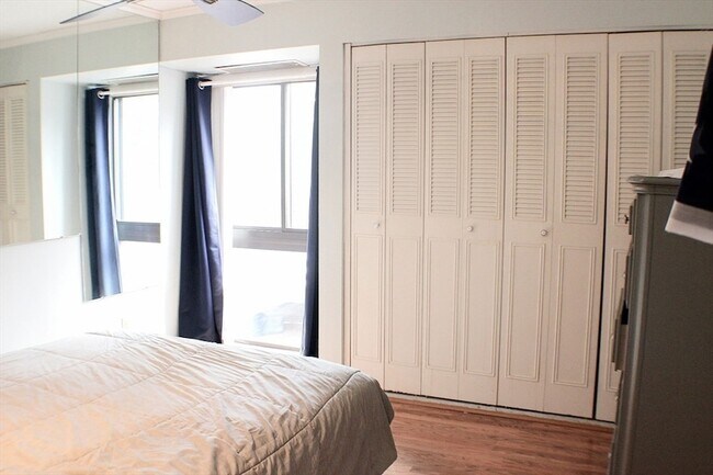 Building Photo - 55 Tall Oaks Dr