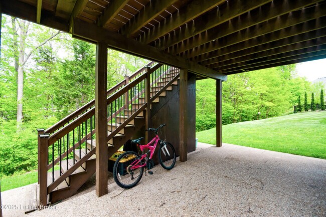 Building Photo - 1041 Autumn Crest Ln