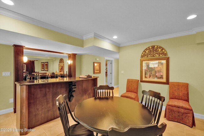Building Photo - 560 N Hubbards Ln
