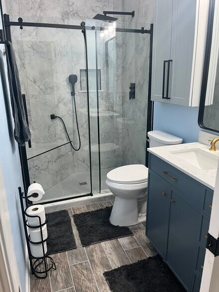 Bathroom - 2418 Robert St