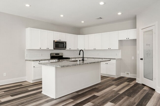 Building Photo - 5401 Zephyr Ln
