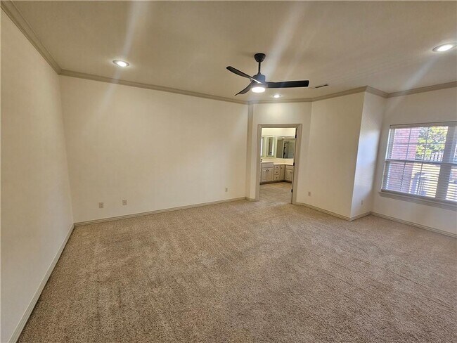 Building Photo - 2311 S Mont Blanc Ave