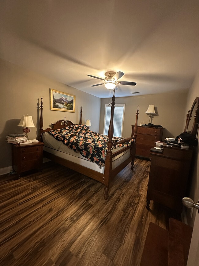 Building Photo - 2424 Calendula Rd