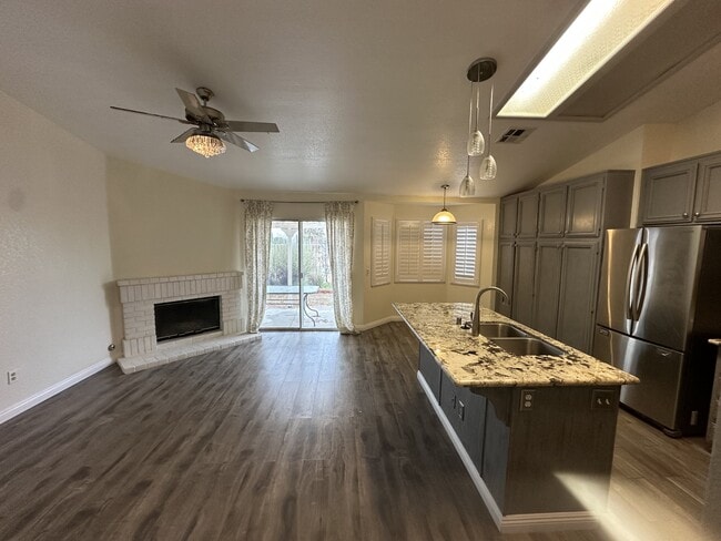 Building Photo - 36472 30th St E