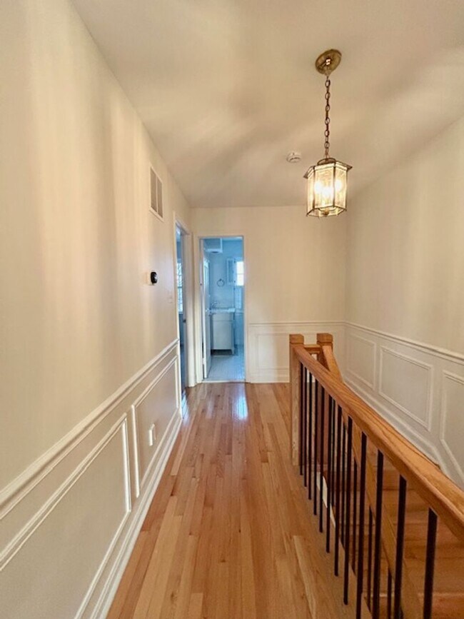 Building Photo - 10939 Wickshire Way