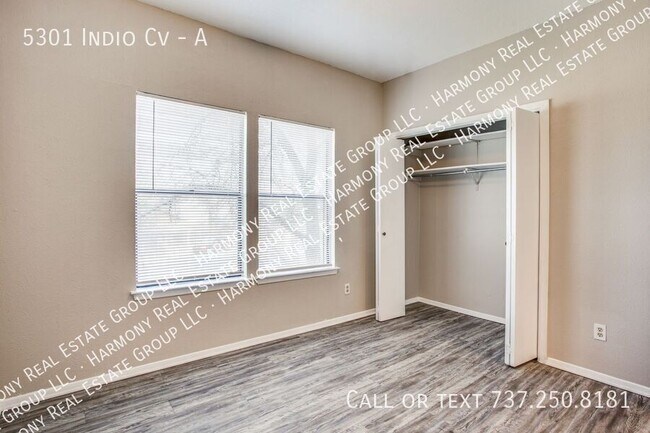 Building Photo - 5301 Indio Cove