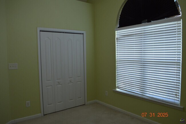 Building Photo - 206 Arelia Dr
