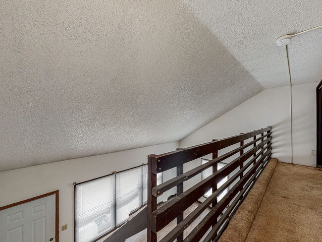 Building Photo - 2317/2319 Knapp Street Ames IA 50014