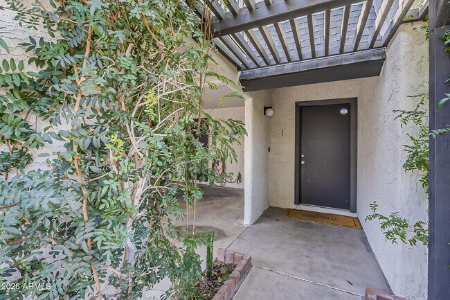 Building Photo - 3136 N 38th St