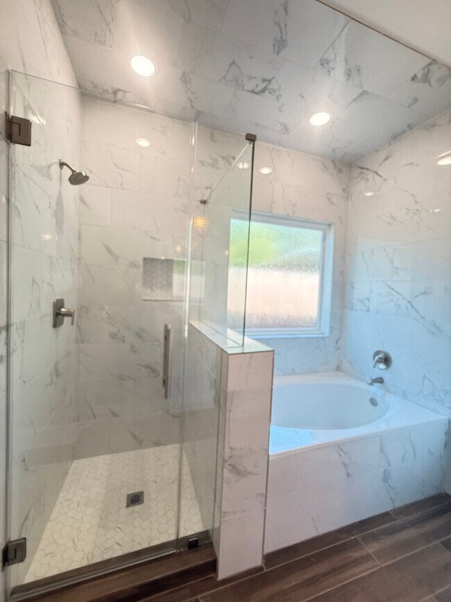 Building Photo - 14880 Coaltown Rd