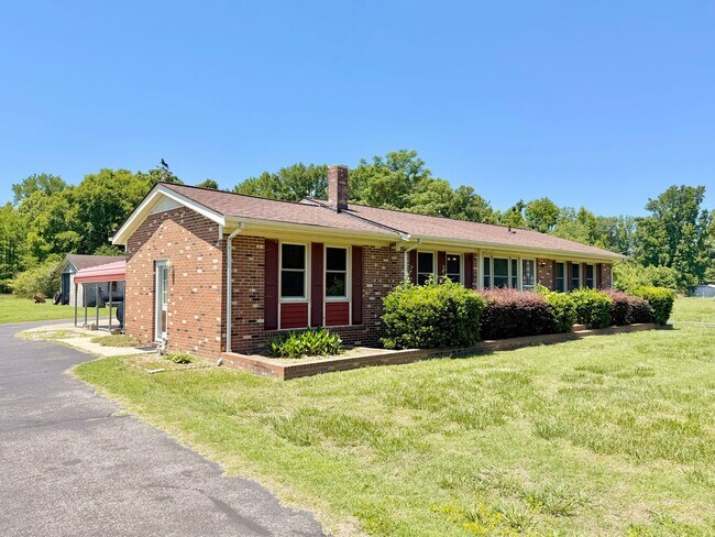 Building Photo - 2863 Low Ground Rd