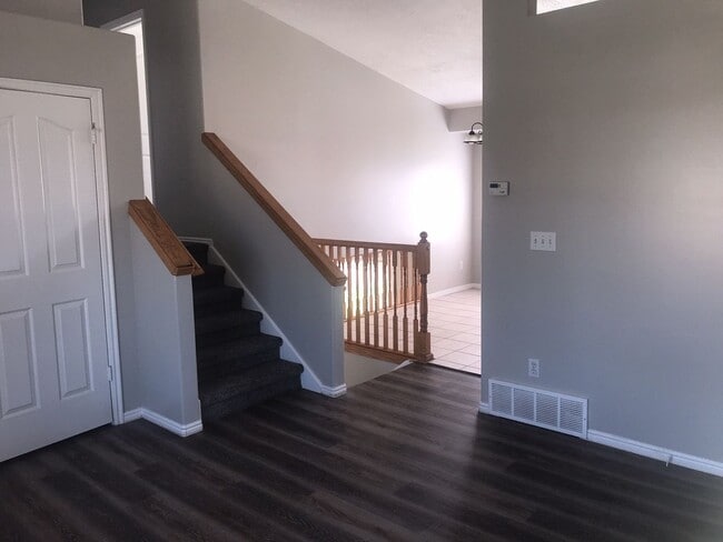 Building Photo - Clearfield Home for Rent