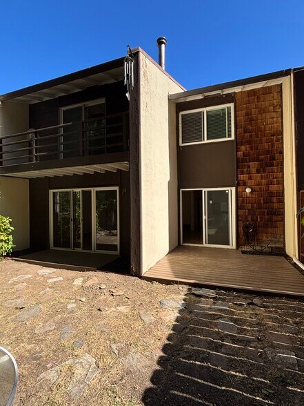 Building Photo - 3171 Valley Green Ln