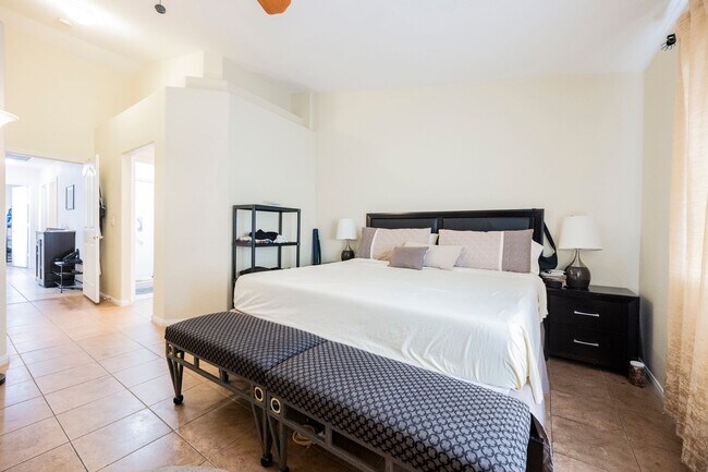 Building Photo - Summerlin - Single Story Townhome -